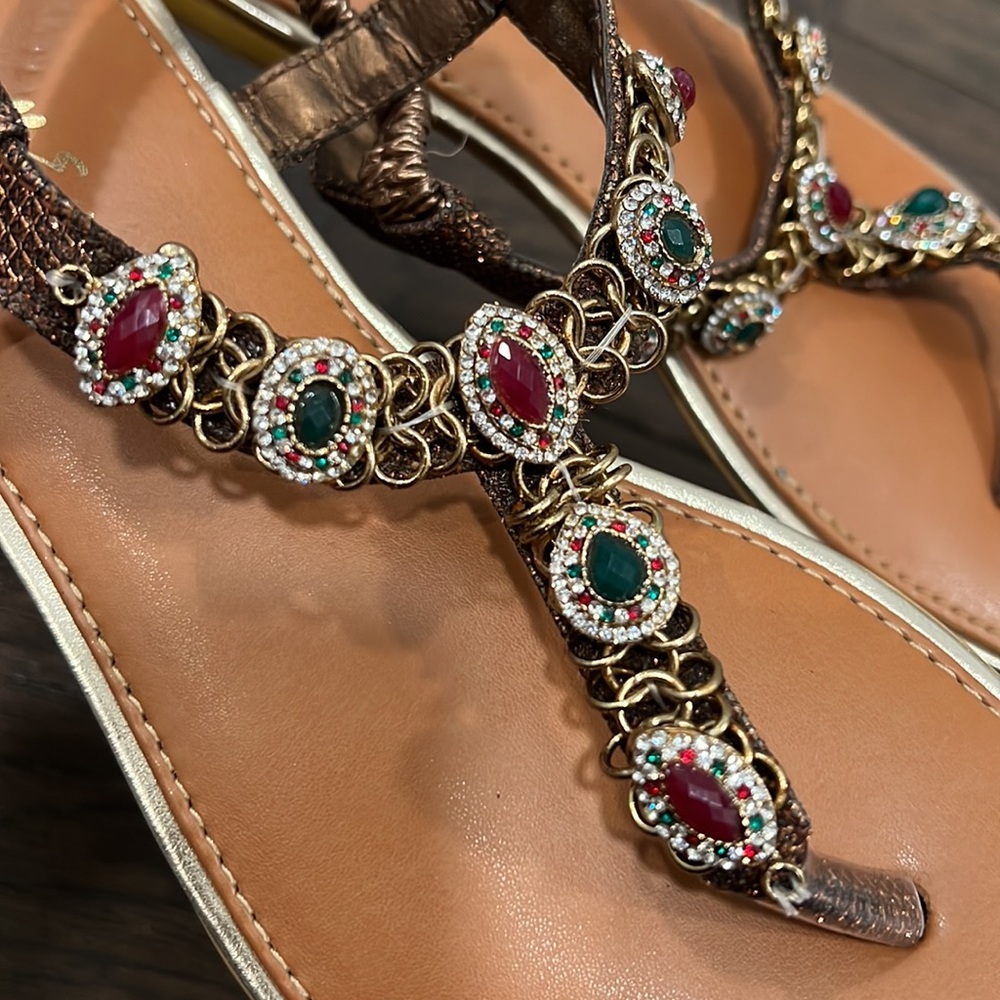 Bejeweled sandals super comfortable - Picture 4 of 5